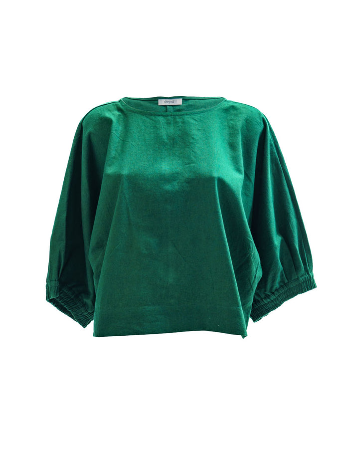 DEVOI Valerie top in 100% linen. Emerald Green. Batwing sleeves. 1/2 length sleeves. Boat neck. Front view.