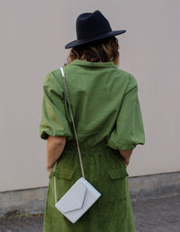 DEVOI Green Keeva top in Moss Green linen. Back view