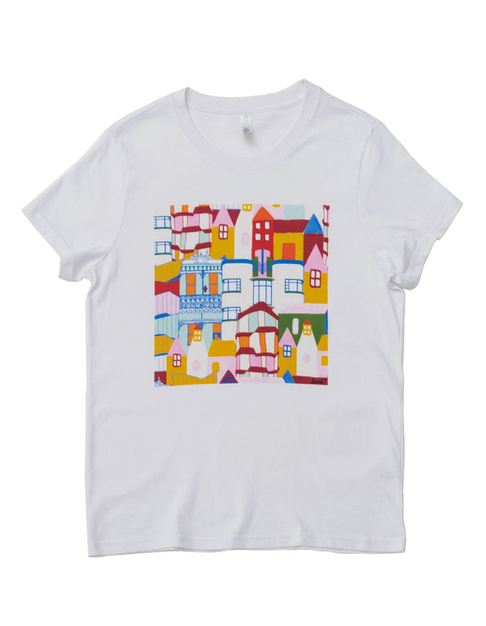 DEVOI Elodie tee. T-shirt. White with Urban Scapes print. Organic cotton. Front flat lay view.